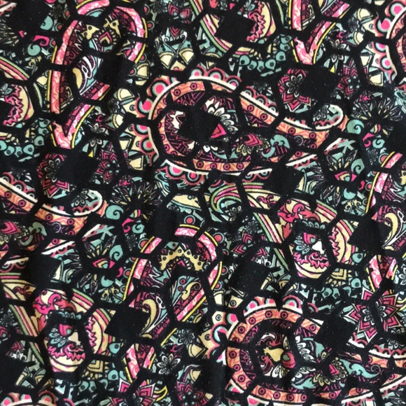 LulaRoe Large perfect t - Picture 2 of 2